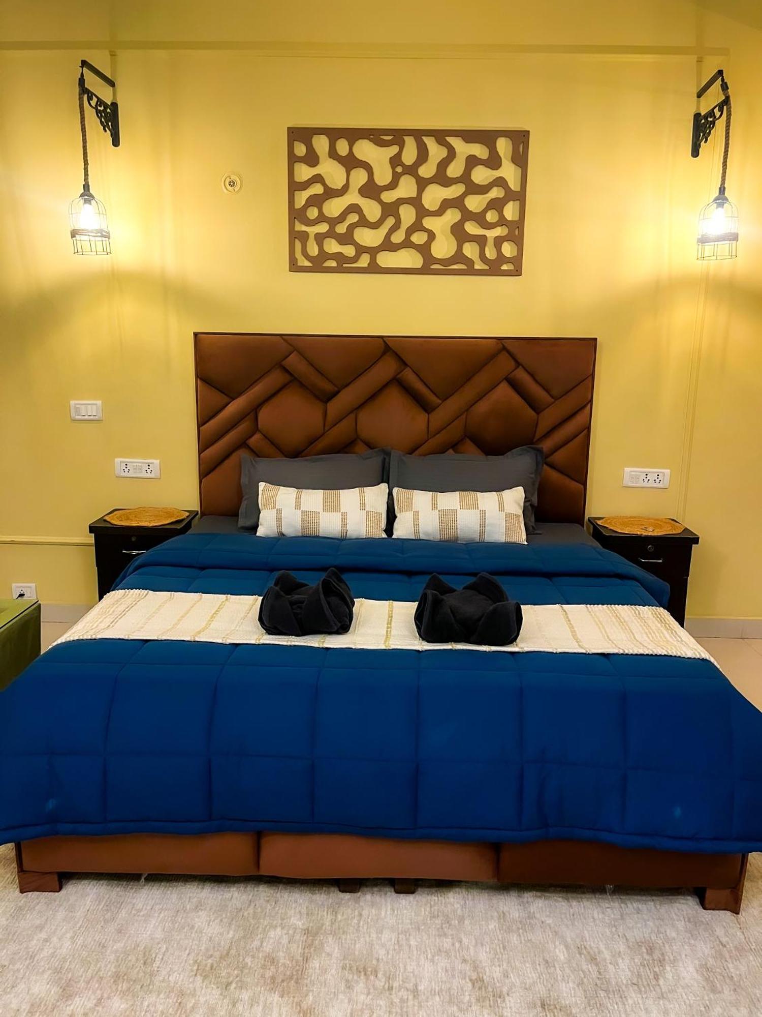 Atharva'S Homestay By Goaround Homes - Nehru Enclave Metro, South Delhi New Delhi Bagian luar foto